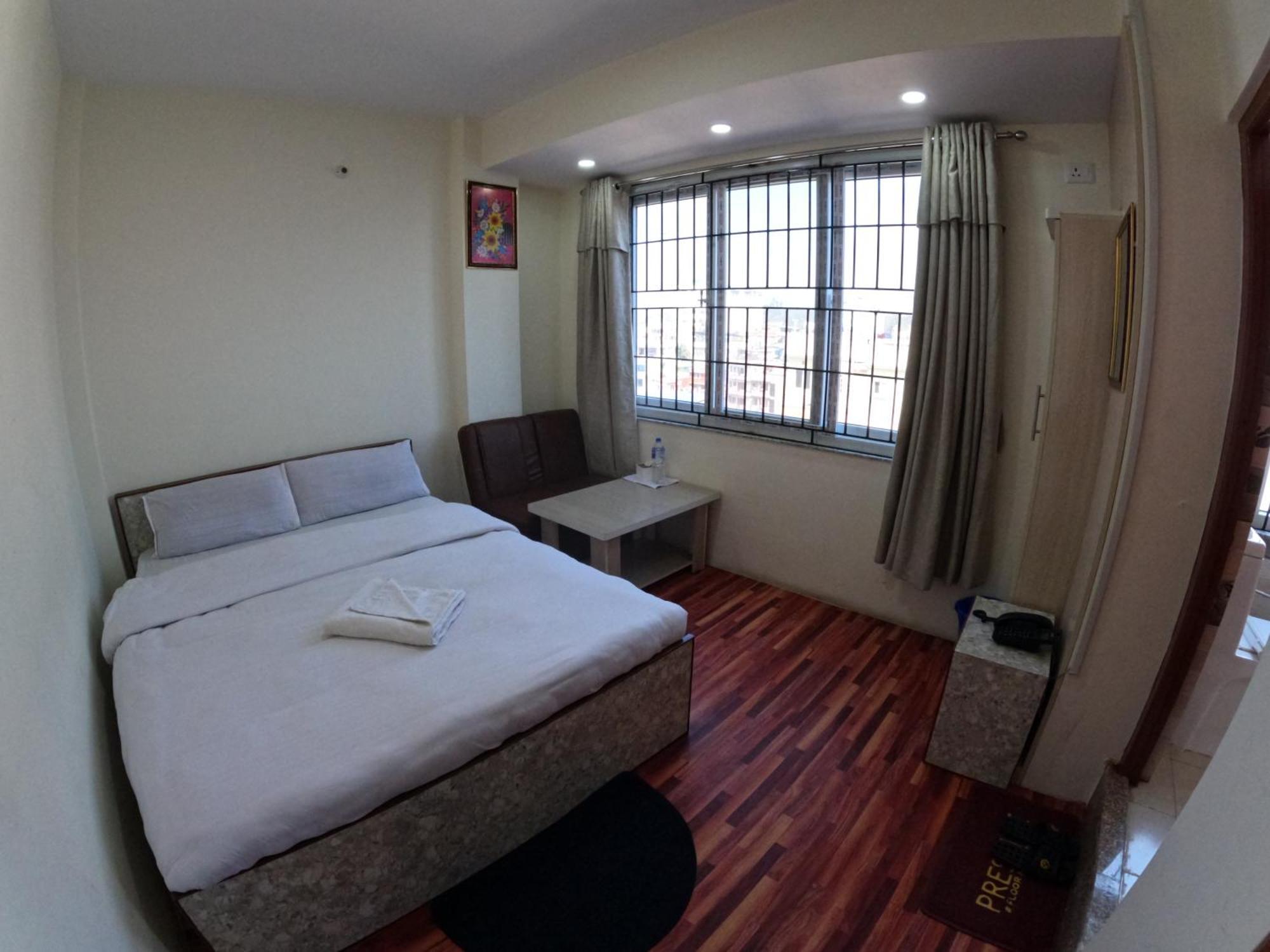 Hotel Global Village Катманду Екстер'єр фото