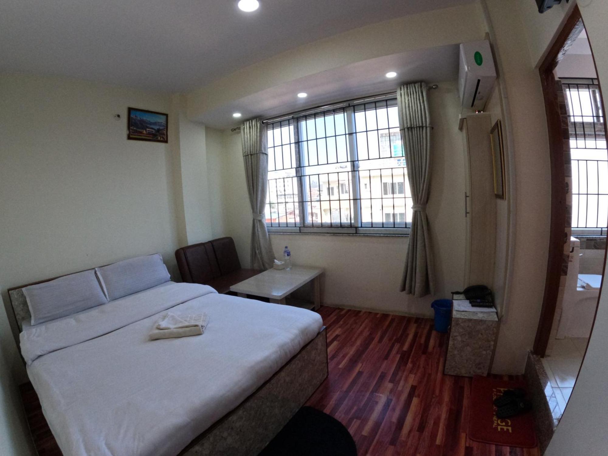 Hotel Global Village Катманду Екстер'єр фото